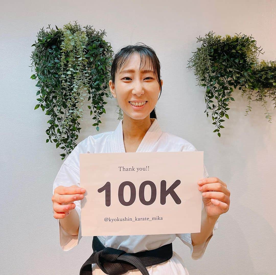 浜井美香のインスタグラム：「Over 100,000 followers!! Thank you! Osu  先日、10万フォロワーを超えました。 いつも、ありがとうございます。押忍  #kyokushin #karate #martialarts #kick #kumite #warrior #karatekid #Киокушин  #каратэ #空手 #تمرين  #japan」