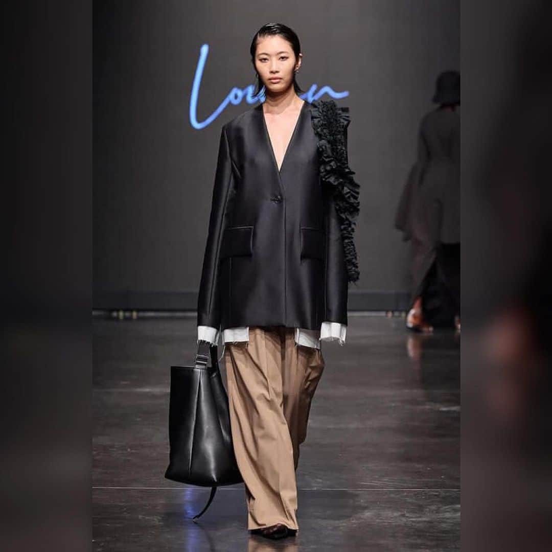 SATORU JAPAN Inc.のインスタグラム：「. ◆ PARIS FASHION WEEK 2024S/S louren @louren__official  Model:#大橋智美 @26_stm   #louren__official #louren_2024ss #parisfashionweek #globalfashioncollective #parisfashionweek #fashionweek #fashionshow #show #runway #fashion  #japanesemodel #model #modelagency #satorujapan #パリファッションウィーク  #コレクション #ランウェイ #ショー  #モデル  #サトルジャパン」