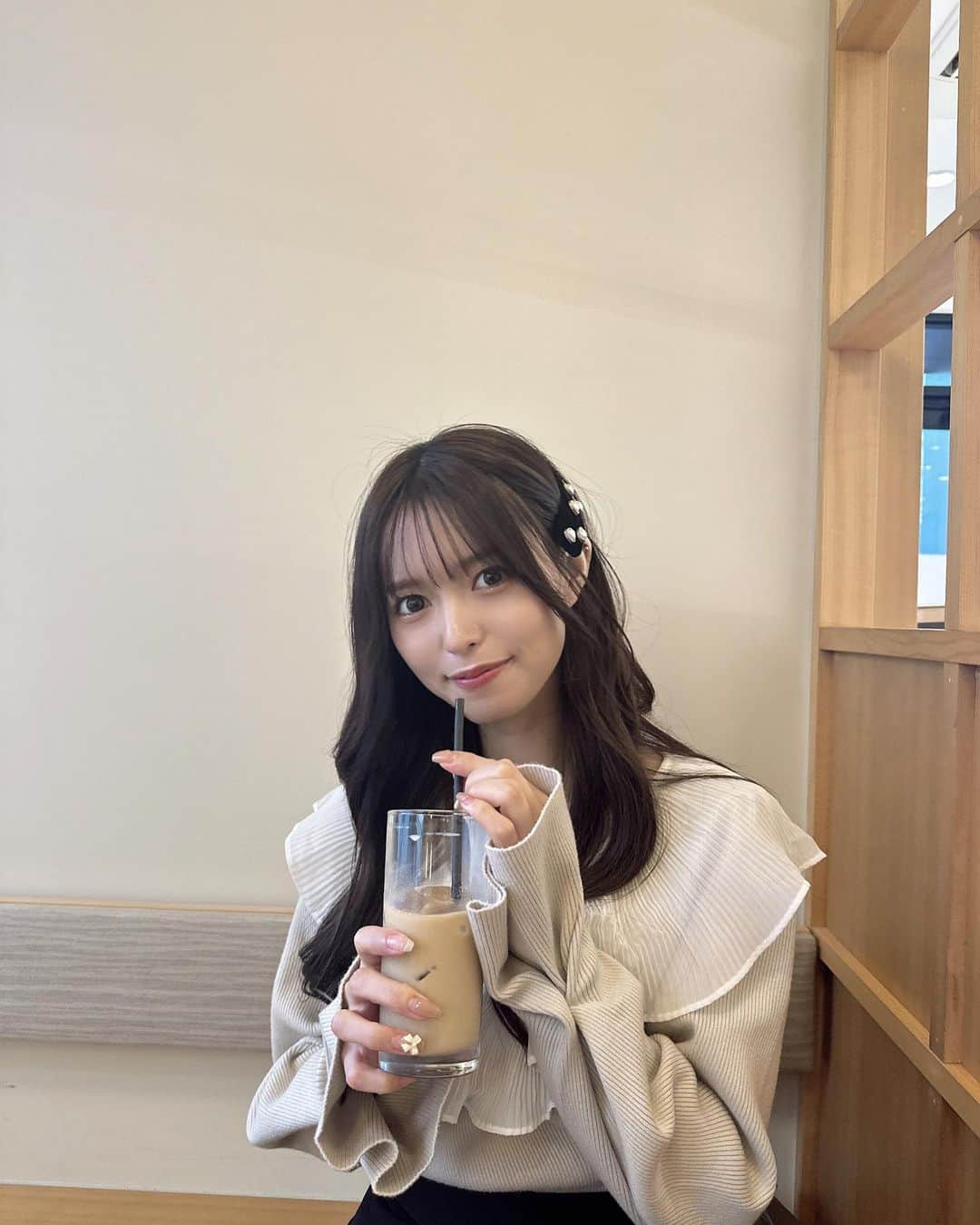 のインスタグラム：「こういう雰囲気好き？🥰」