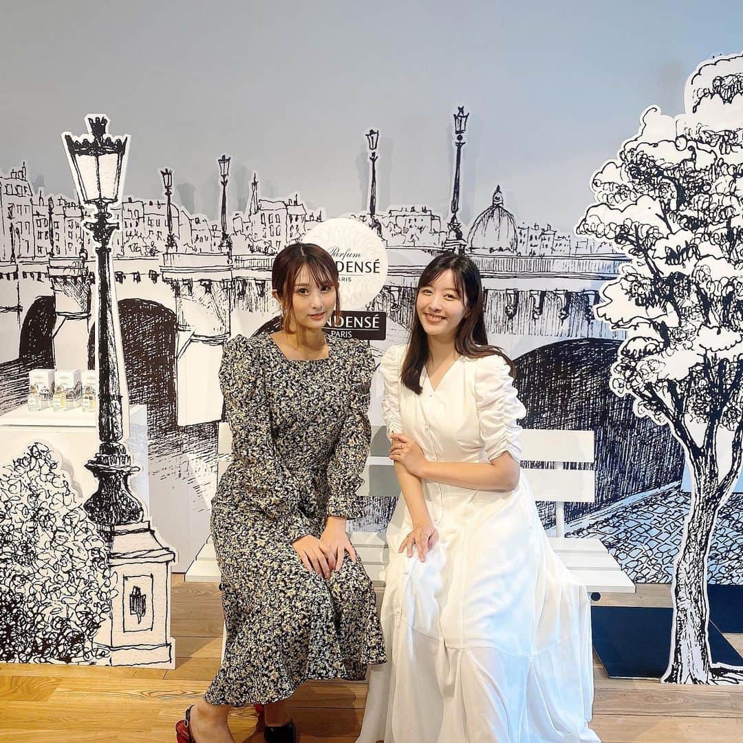 のインスタグラム：「@condenseparis_japon の 新作発表会へ、、、🤍  世界観がとっても素敵で 心が躍っちゃった〜👸💞  フレグランスはどの香りも めちゃくちゃよかったし ボトルもお上品で可愛かったなぁ🇫🇷  @faafa8 さんお誘い ありがとうございました💐  #condanseparis #コンダンセパリ #香水 #フレグランス」
