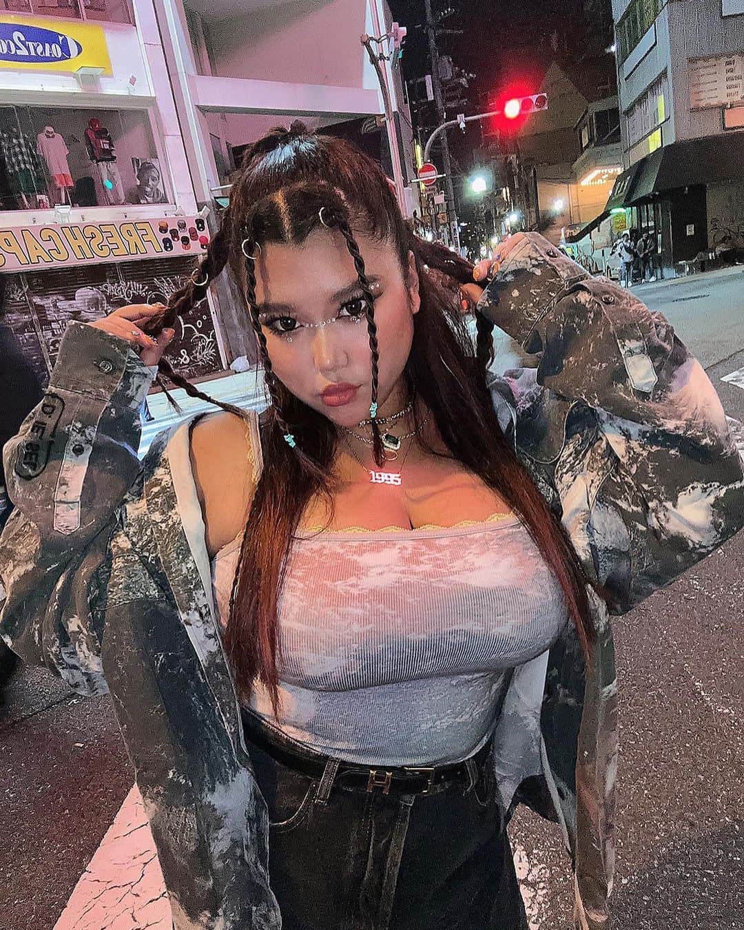 JESSICAのインスタグラム：「. ⛓❤️DIESEL  OSAKA❤️⛓ . showさせて頂きました🥵🔥 だいすきな @xgofficial の曲で🔥 MONA directionの元で最高なメンバーと最高な空間でした❤️❤️ . @hisako__tanaka love🤍 . #diesel #xg #dance」