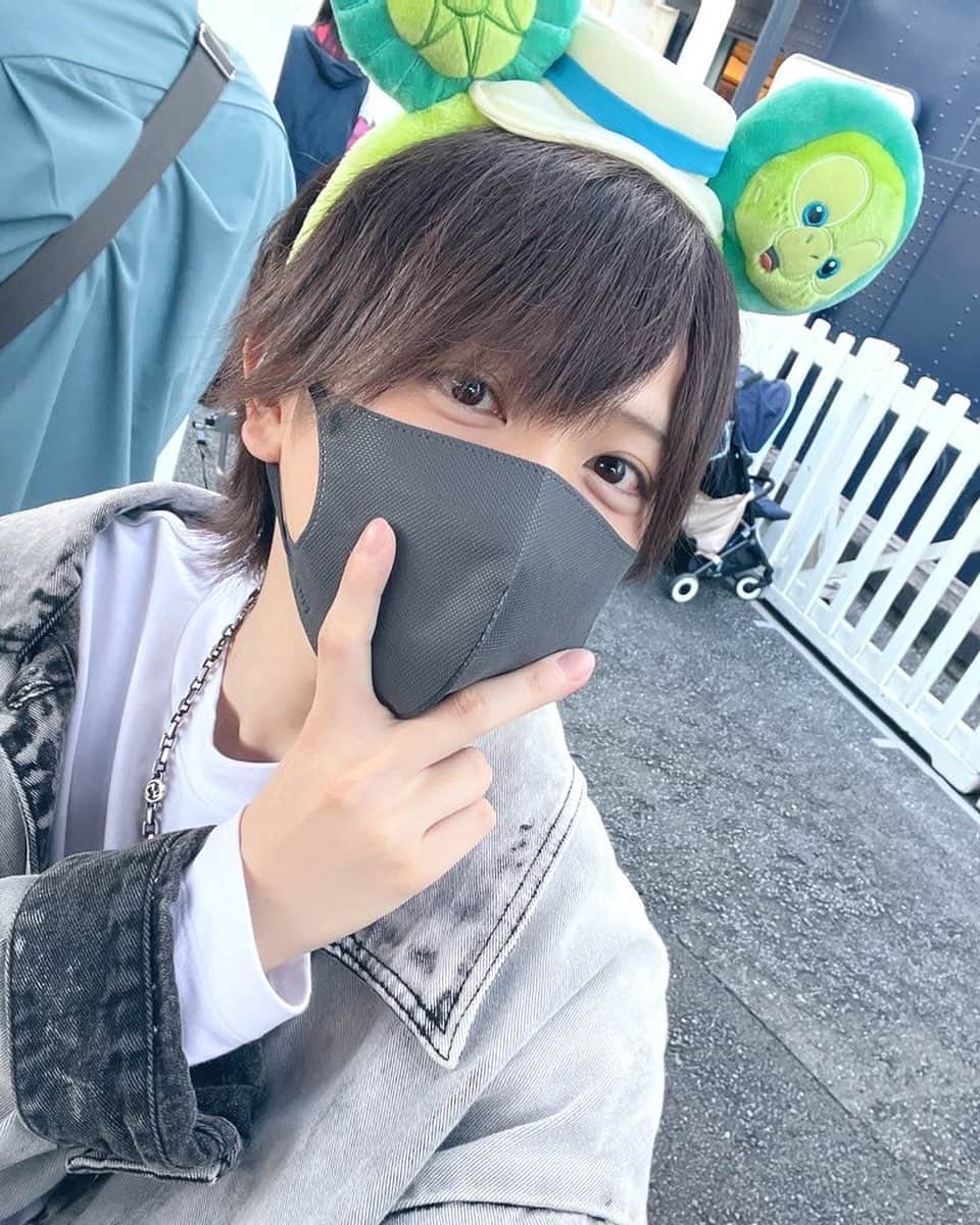 ゆぺくんのインスタグラム：「久しぶりの撮影外ディズニー楽しかった🌟」