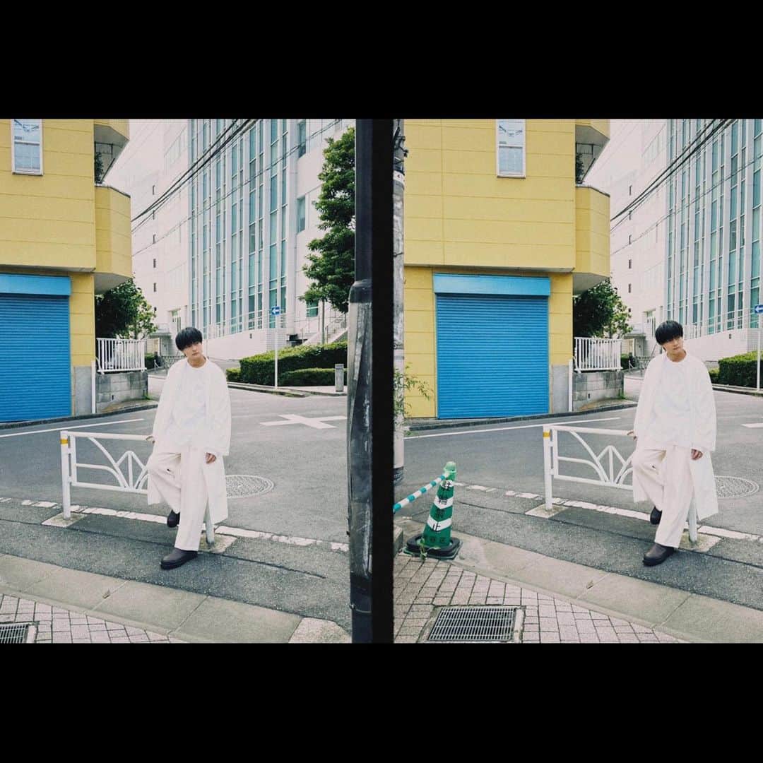 結木滉星さんのインスタグラム写真 - (結木滉星Instagram)「🎂  結木滉星バースデーイベントのグッズ&特典会の内容が発表になりましたー！！ オフショット公開😆  チケットの先行申し込みも残り2日です。 15日までなのでお早めに！！ 先行申し込みのお客様限定のオリジナルラバーバンドも可愛いので是非是非🤣🤣🤣  詳しい詳細リンクはストーリーとハイライトに！  今回は ・ブロマイド ・ステッカー ・アクリルキーホルダー ・スポーツウェア ・靴下 ・巾着 です！  #結木滉星 #バースデーイベント #2023 #オフショット #グッズ #特典会 #詳細みてみてね」10月13日 20時14分 - kouseiyuki_official