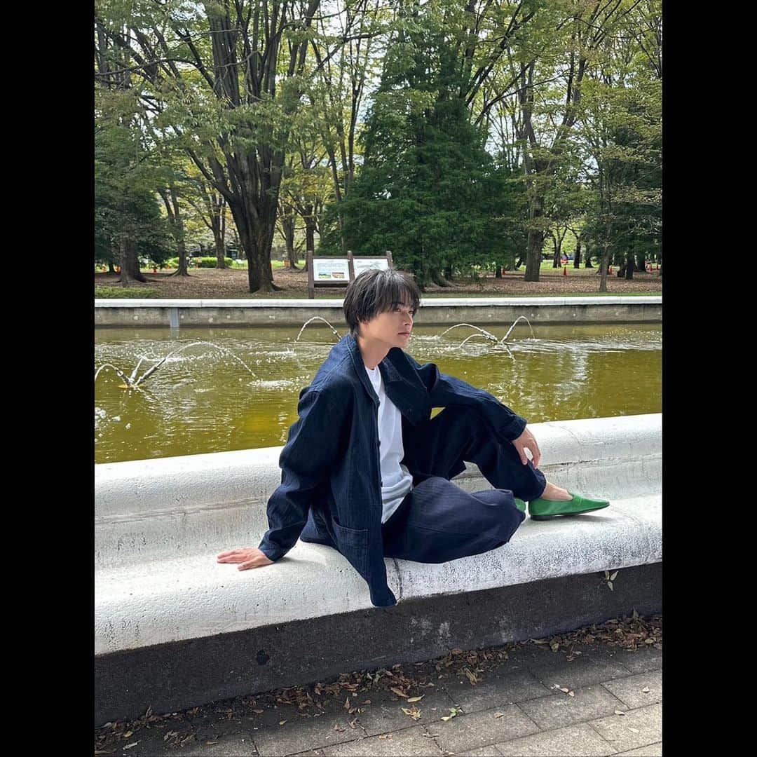 結木滉星さんのインスタグラム写真 - (結木滉星Instagram)「🎂  結木滉星バースデーイベントのグッズ&特典会の内容が発表になりましたー！！ オフショット公開😆  チケットの先行申し込みも残り2日です。 15日までなのでお早めに！！ 先行申し込みのお客様限定のオリジナルラバーバンドも可愛いので是非是非🤣🤣🤣  詳しい詳細リンクはストーリーとハイライトに！  今回は ・ブロマイド ・ステッカー ・アクリルキーホルダー ・スポーツウェア ・靴下 ・巾着 です！  #結木滉星 #バースデーイベント #2023 #オフショット #グッズ #特典会 #詳細みてみてね」10月13日 20時14分 - kouseiyuki_official