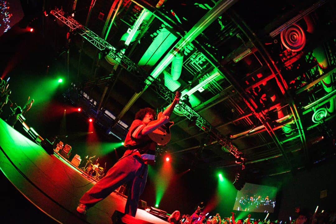 KANA-BOONさんのインスタグラム写真 - (KANA-BOONInstagram)「⁡ ⁡【Otakuthon 2023】⁡ ⁡⁡ ⁡2023.08.12 Palais des congrès de Montréal Canada ⁡⁡ ⁡カナダでの初ライブ！🇨🇦 ⁡たくさんの方に集まっていただきました！ ⁡⁡ ⁡Thank you, Canada, for coming to our show!! We thank you for your warm welcome.  I will definitely visit other cities besides Montreal, so just wait and see!👍 ⁡⁡ ⁡⁡photo by @akaikai_69 ⁡ ⁡⁡ ⁡⁡⁡ ⁡#Otakuthon ⁡#Canada  #Montreal  ⁡#KANABOON ⁡⁡#カナダ」10月13日 20時23分 - kanaboon_official_insta
