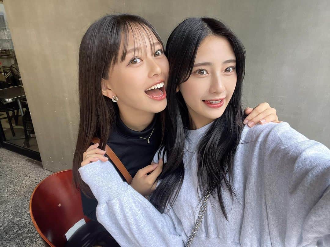 のインスタグラム：「あきちゃんと久しぶりに会っていっぱいお話した楽しかったああ🫶🏼🫶🏼」