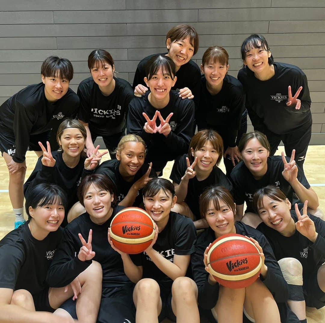 本橋菜子のインスタグラム：「いよいよ明日！！ Wリーグ開幕です⛹️‍♀️✨ 　 みんなで最高の景色を見にいこう！！ 　 #東京羽田ヴィッキーズ #202324season」