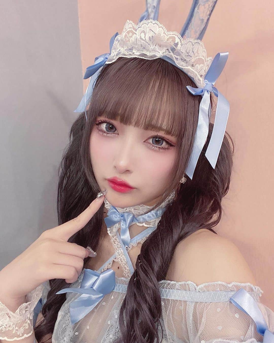 紫苑りんかのインスタグラム：「もっとかまえ🐰❕」