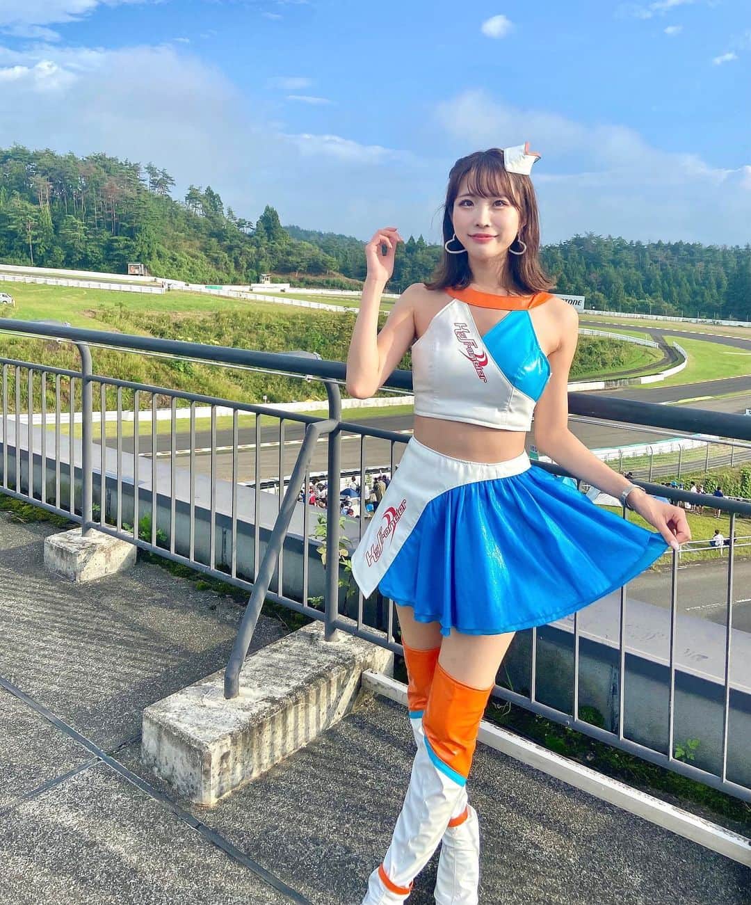 のインスタグラム：「明日からSUPER GT Rd.7 オートポリス 久しぶり大分♨️  #SUPERGT #nissan #nismo #レースクイーン #オートポリス #SGT」