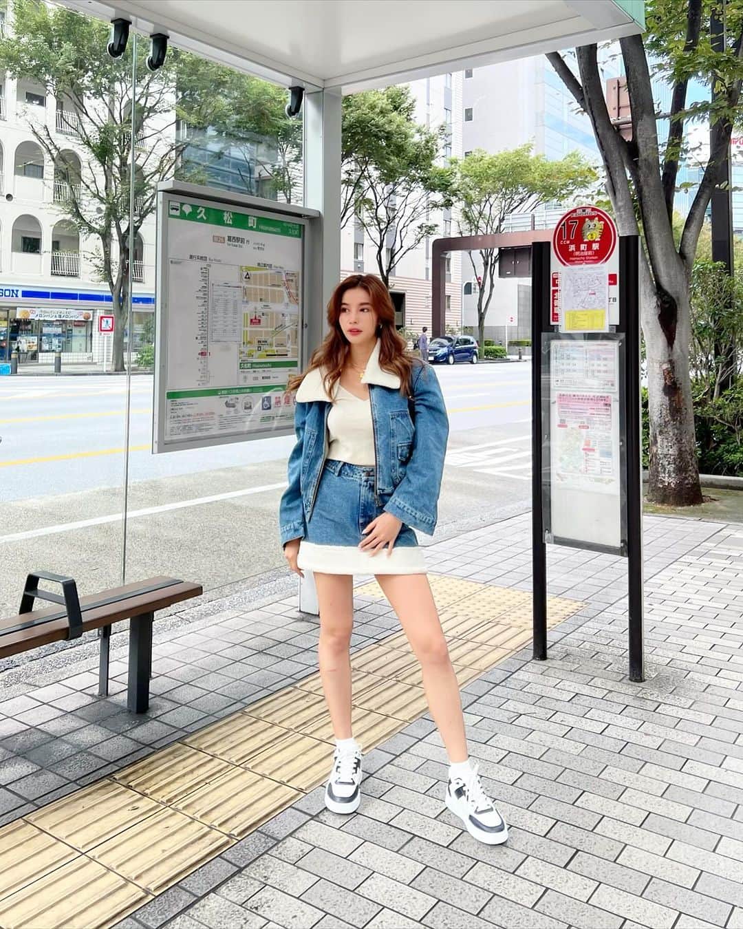 ウィウ＝ワンナロット・ソンティチャイのインスタグラム：「ใจผมก็มีอยู่แค่นี้ 💖🤏🏻」