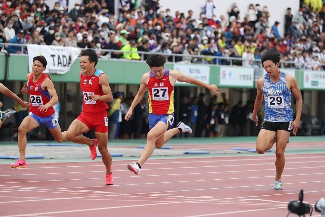 多田修平のインスタグラム：「応援ありがとうございました！ シーズンラスト100m優勝で終えることができて良かったです。 1日3本はやばい。笑 リレー頑張ります💪  写真→月陸さんより」