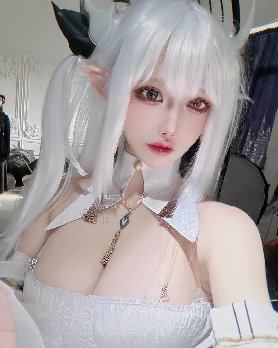 EROKOのインスタグラム：「🤍」