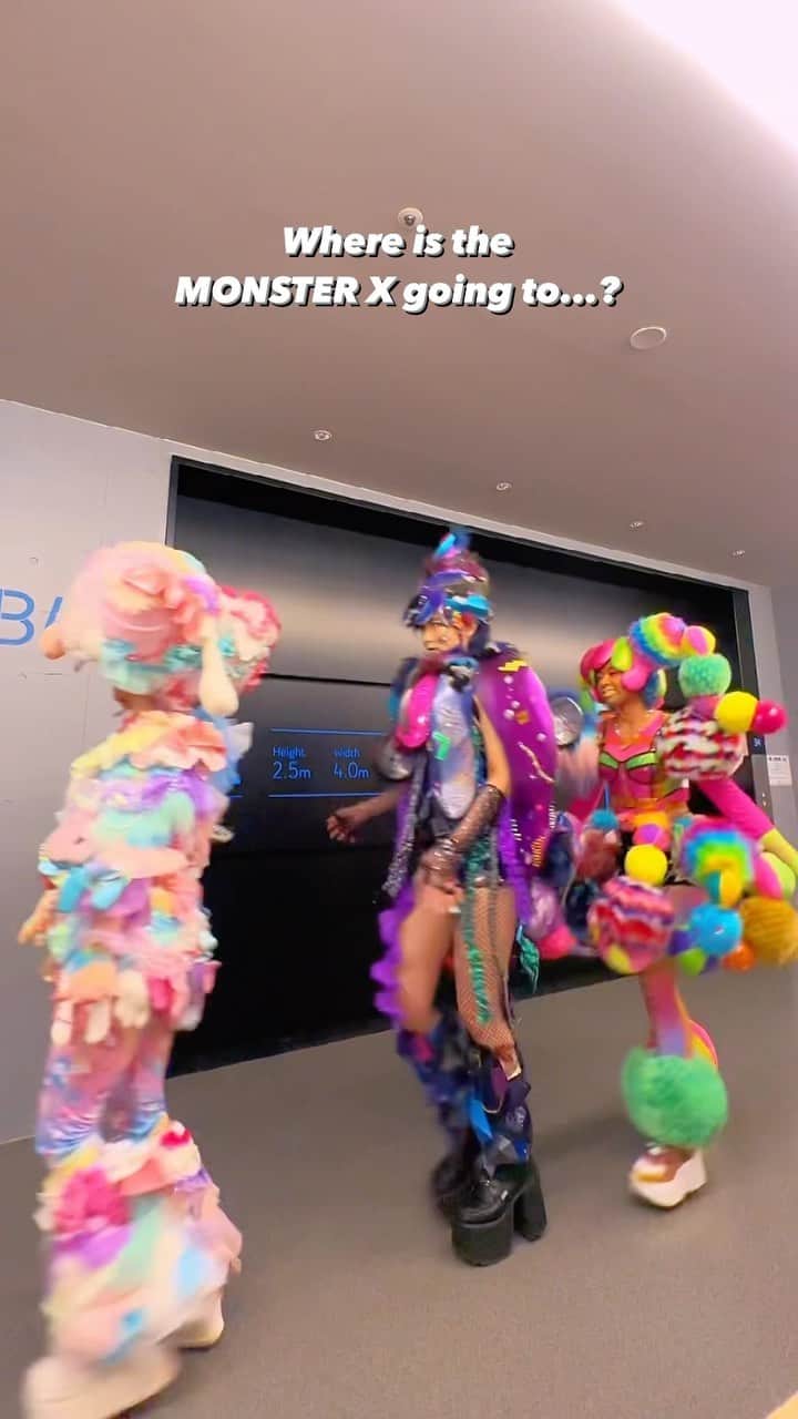のインスタグラム：「Monster X goes to the party💘🦄⚡️🪼🍄🌈 Next party is October 27 🎃👻  次のKAWAII MONSTER PARTYは10/27(金)だよ🌙💫  🏳️‍🌈ASOBIZA × KAWAII MONSTER PARTY 8.25 📍 @zerotokyo_official   #japan#tokyotrip#tokyo#harajuku#shibuya#shinjuku#kawaiimonstercafe#kawaii#monsterx#harajukufashion#kabuki#kabukicho#zerotokyo#asobiza」