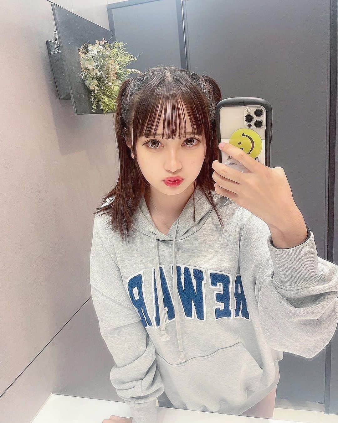 のインスタグラム：「受験勉強に集中するために、 Popteen等のモデルのお仕事をお休みさせてもらうことにしました💦 受験が終わったら、また再開するので待っててね💕 #love」