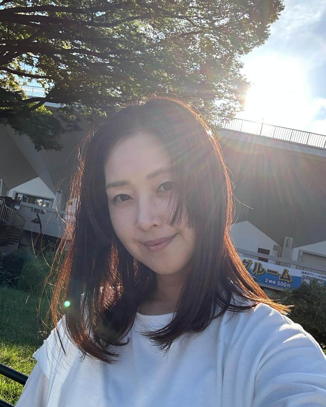 笛木優子のインスタグラム：「最近秋っぽい天気で過ごしやすいですね🍂 みなさん良い週末を⭕️🤲」