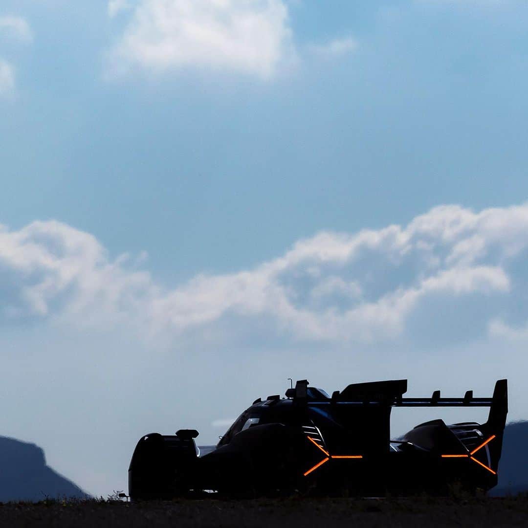 ロマン・グロージャンさんのインスタグラム写真 - (ロマン・グロージャンInstagram)「SC63 hits the track once again, completing a productive 3-day test at the @circuitocostadealmeria 🇪🇸  The test also marked the debut of Romain Grosjean at the wheel of the SC63, alongside driver Andrea Caldarelli.  #SC63 #LamborghiniSC #IronLynx #RaceToInspire」10月13日 21時07分 - grosjeanromain