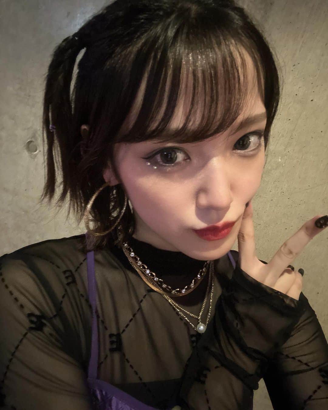 のインスタグラム：「. 🖤💜🖤」