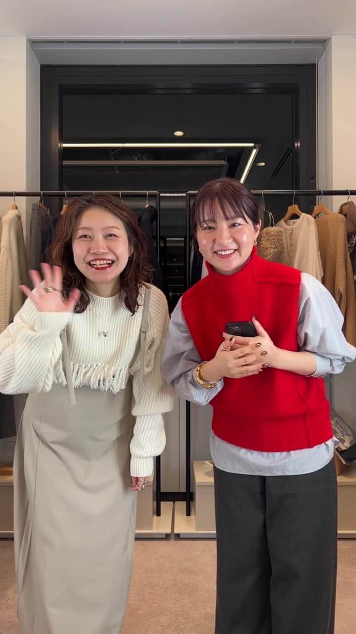 ヒューマンウーマンのインスタグラム：「10/13(金)20:00〜INSTA LIVE配信！「PRE ORDER  私たちが気になっているアイテムチラッと見せ！」  本日予約アイテム公開しました🎉 本部スタッフsayaka＆fuuが気になっているアイテムをいち早くお届け🤎  最後にコートもチラッと見せしていますので、無くなる前にチェックしてください‼️  欲しい！と思ったアイテムは、オフィシャルサイト限定10 % OFF期間に予約して確保してくださいね☺️🤎  ■オフィシャルサイト限定10 % OFF 10/13(金)〜10/15(日)23:59迄！  ■STAFF 本部　sayaka153cm/ fuu154cm  #humanwoman #ヒューマンウーマン #予約アイテム #preorder #秋服コーデ #コート #冬コート #秋コート #フレンチカジュアル #フレンチトラッド #カジュアルコーデ」