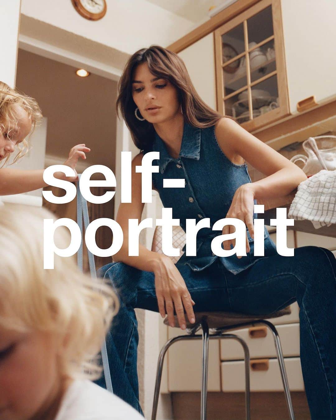 SELF PORTRAITさんのインスタグラム写真 - (SELF PORTRAITInstagram)「AT HOME, WITH SELF-PORTRAIT  Denim which takes you from day to night. Emily wears a tailored jumpsuit for an evening at home, with self-portrait.  Emily with Edward, India, Caspian and Henry」10月13日 21時29分 - mrselfportrait