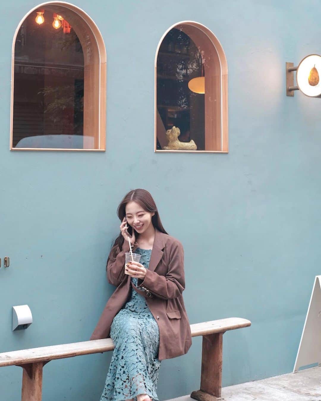 川村真洋さんのインスタグラム写真 - (川村真洋Instagram)「☕️🤎🩵  cafeと私の服装の色味が同じで.. ちょっと嬉しかった🤏ﾌﾌ」10月13日 21時34分 - mahiro_kawamura_official