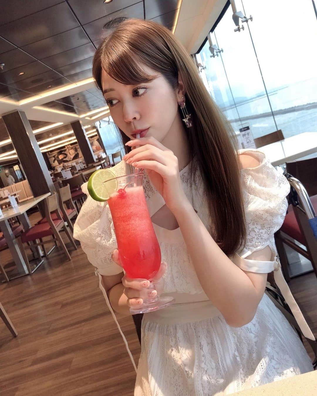 薄井美樹さんのインスタグラム写真 - (薄井美樹Instagram)「． かわいいお酒🍹💕」10月13日 21時37分 - mikiusui_211