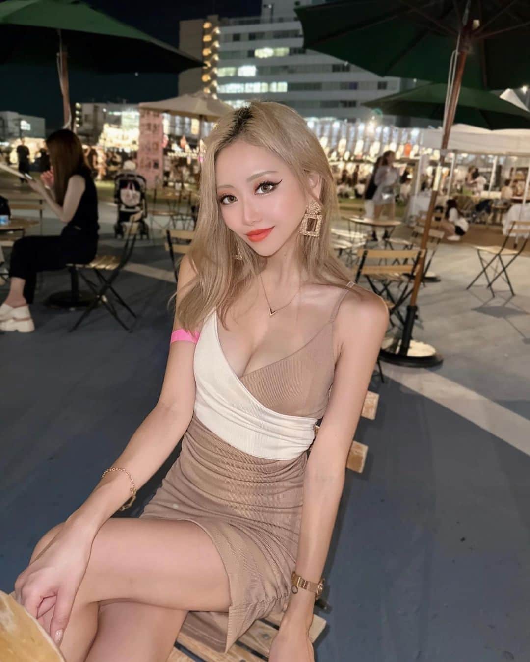 のインスタグラム：「. . . . 大阪で開催された天下の台所 美味しい物沢山だしアート凄いし 楽しかったあ〜🎭🏮✨ . . #大阪#大阪観光#天下の台所#大阪グルメ#ギャル#ギャルママ」