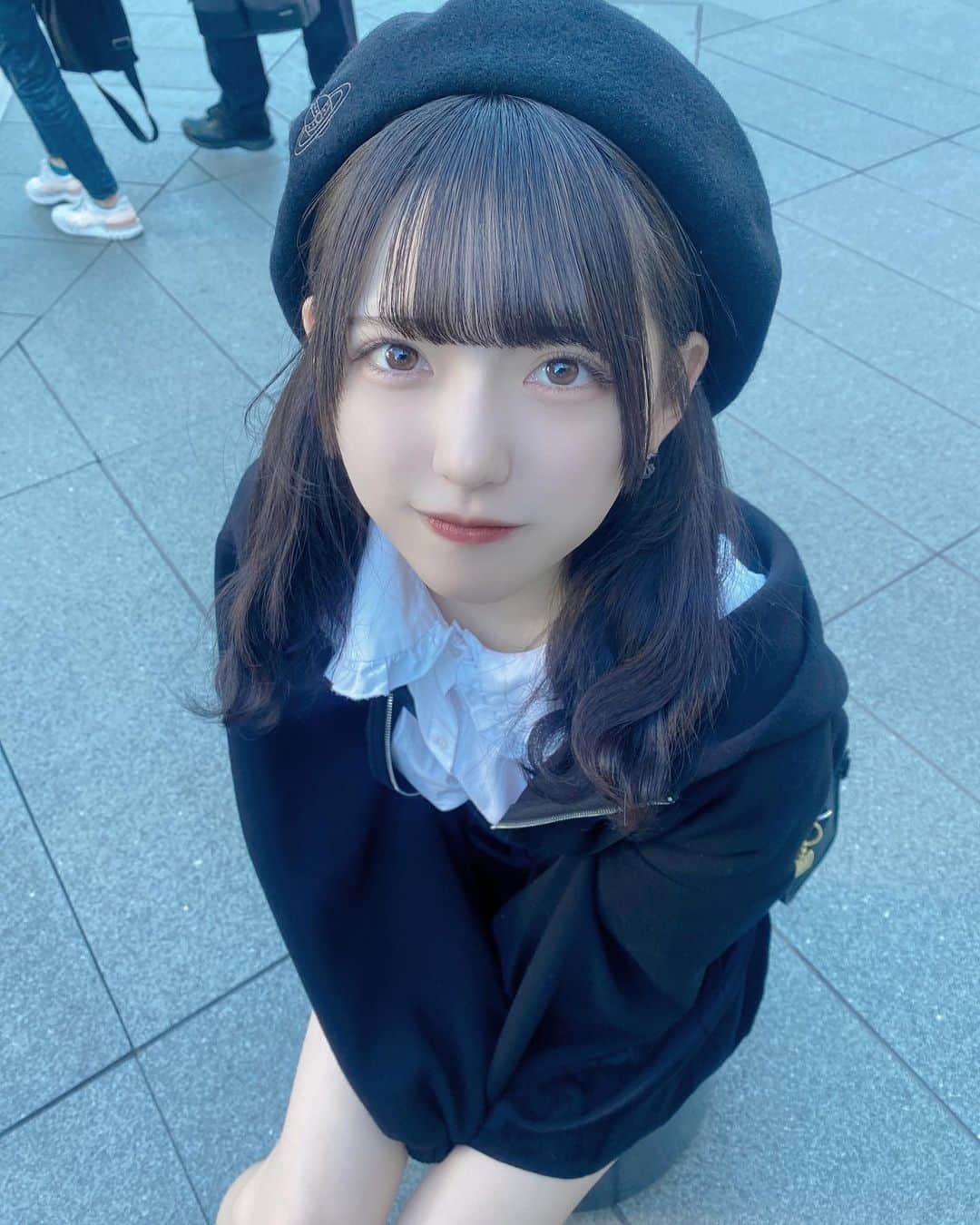 のインスタグラム：「こんなに強く想ってても伝わんないと無意味だし、！」