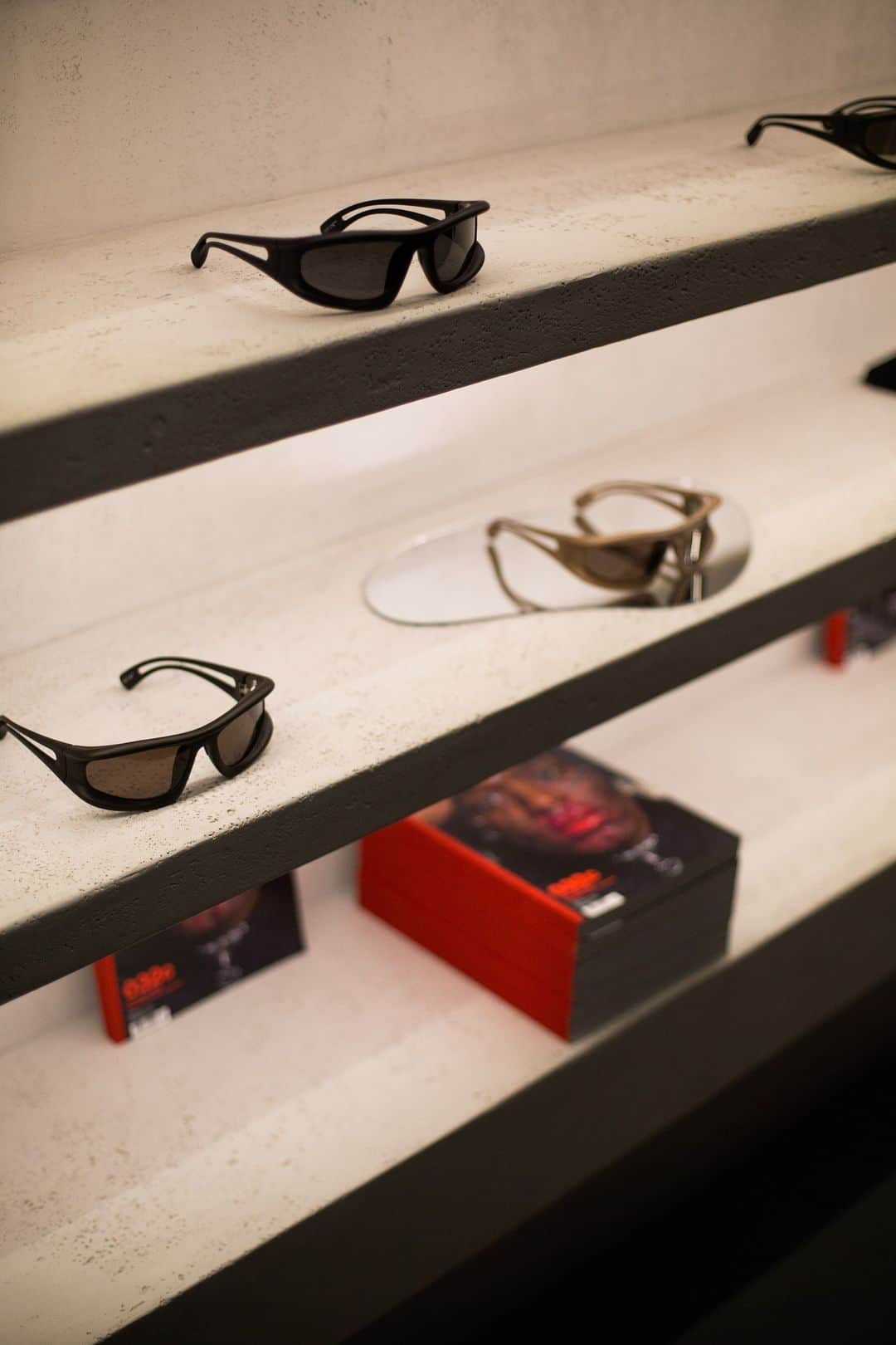MYKITAのインスタグラム：「Get fresh at the weekend – in the spirit of Friday, we wanted to share impressions from our Avant-Premiere event for MYKITA | @032c at @marclebihan during PFW. Bisous to all our gorgeous guests for joining us and bringing their best style game.   Sign up for MARFA via the link in our bio.」