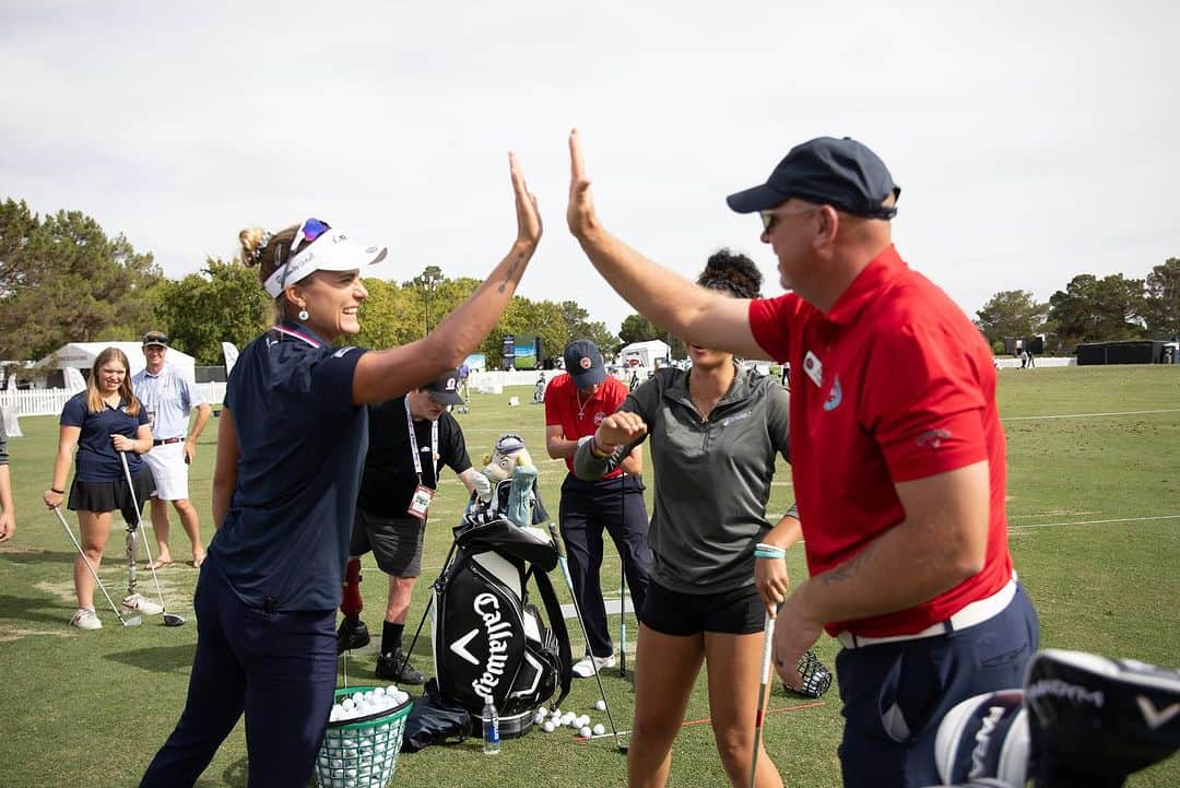 レクシー・トンプソンさんのインスタグラム写真 - (レクシー・トンプソンInstagram)「Big thanks to @Lexi Thompson for visiting our @usadaptivegolfalliance clinic and sharing tips with our @shrinershospitals Standard Bearers!」10月14日 9時20分 - lexi