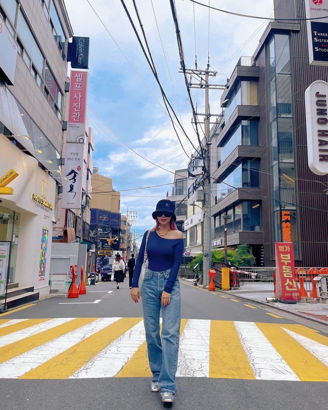 のインスタグラム：「･ 𝓖𝓸𝓸𝓭 𝓶𝓸𝓻𝓷𝓲𝓷𝓰⏰☀️𓈒𓂂𓏸 ･ ･ 全身つぐみさんday🫶」