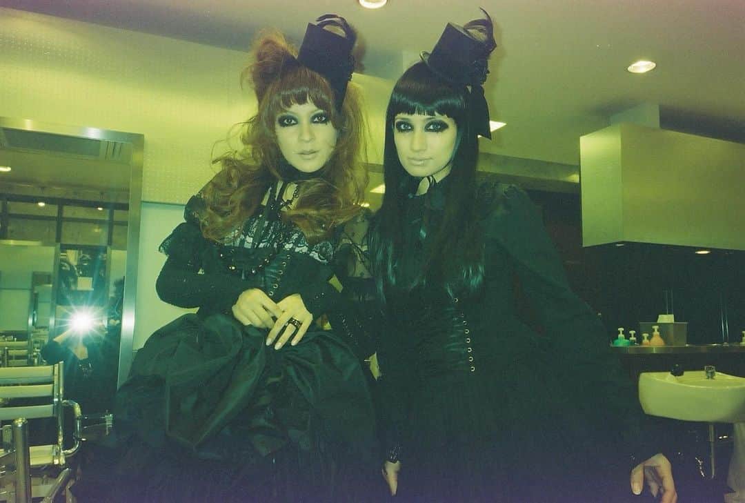 佐田真由美のインスタグラム：「いつかの🤣🎃 誰かわかる？w もうすぐHalloweenだけど流行りに乗るなら今年はBarbieか？？ 皆んなは仮装する？」