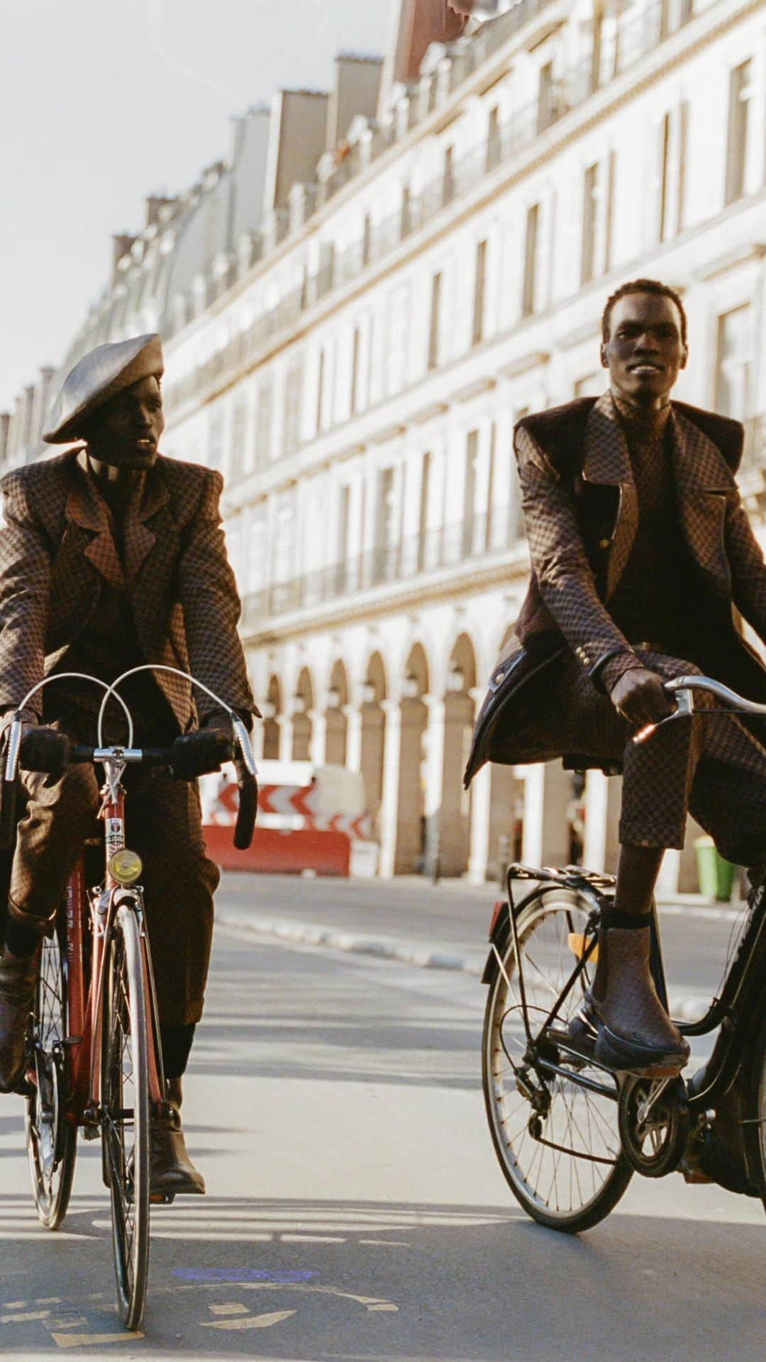 バルマンのインスタグラム：「THE BALMAIN BOYS  Ready to take on the cobblestone streets and secluded salons of Paris, decked in head-to-toe Balmain, of course. Come along for the ride. #BALMAINFW23  Models: @maamuor, @marialakechh」