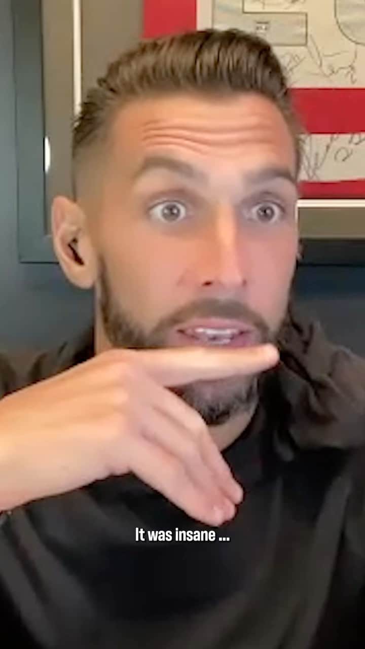 ジェフ・キャメロンのインスタグラム：「🚨HUGE NEWS🚨 We’ve partnered up with former USMNTer & Premier League player, Geoff Cameron, to create the Sevens Club podcast!   - HUGE GUESTS - CRAZY STORIES - SO MUCH MORE  Episode 1 drops Monday so make sure you’re subscribed⚽️  🔗tap.link/sevensclub」