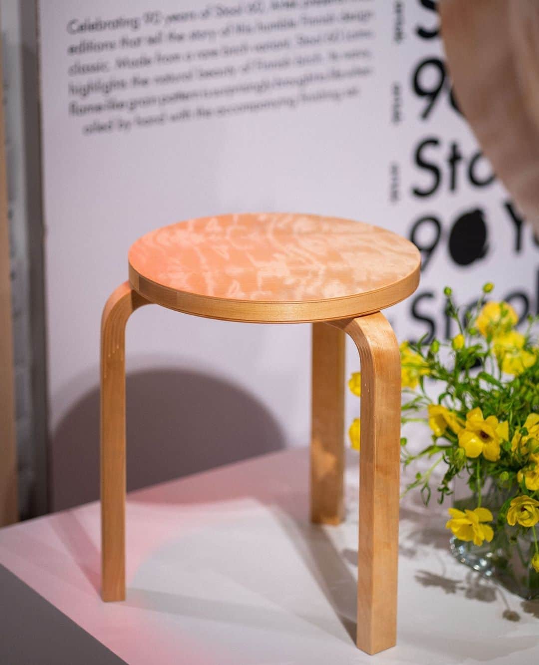 Artekのインスタグラム：「Stool 60 Loimu has arrived in the United States! 🇺🇸⁠ ⁠ Anniversary edition, Stool 60 Loimu, is now available in United States exclusively at @suiteny, make sure to get your own in the link in bio. ⁠ ⁠ Thank you SUITE NY for these beautiful images taken at your Stool 60 anniversary celebrations a few days ago, it looks like a fantastic evening.」