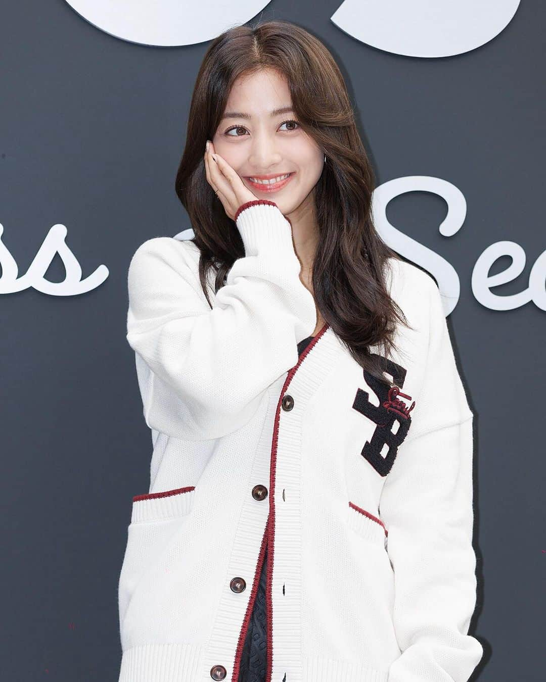 TWICEさんのインスタグラム写真 - (TWICEInstagram)「Jihyo at the Boss Korea exclusive  Collection Launch event   #TWICE #JIHYO」10月14日 1時19分 - twicenews