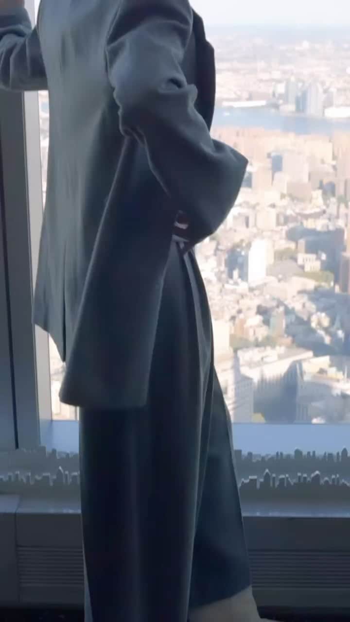 アリ・クリーガーのインスタグラム：「NYC X AK X GOTHAM FC 👌🏽🔥  🎥: @brycewallll」