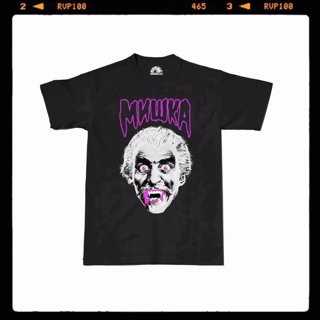 ミシカのインスタグラム：「Happy Friday The 13th! 6 new spooky graphics just in time for #Halloween Order now to get them on time for the 31st! #mishka #wearyourweird」
