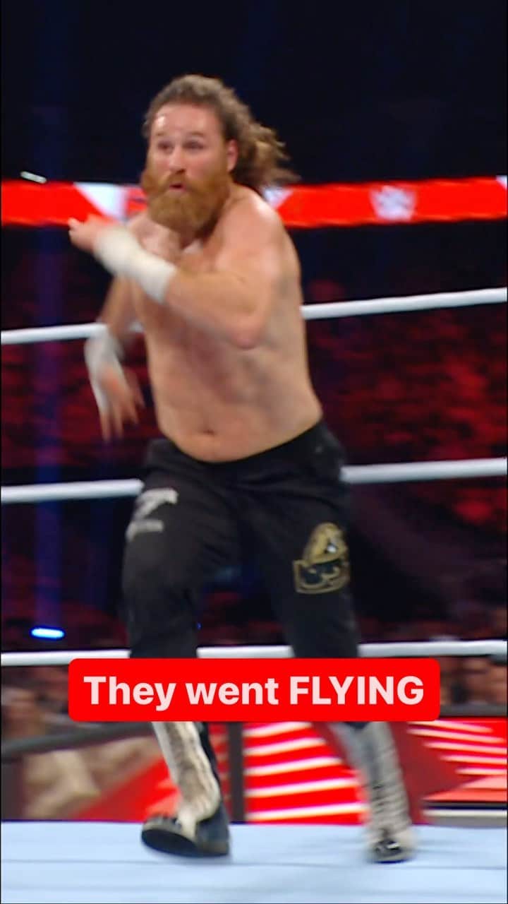 WWEのインスタグラム：「What was your favorite high-flying move of the week? Let us know in the comments ⬇️」