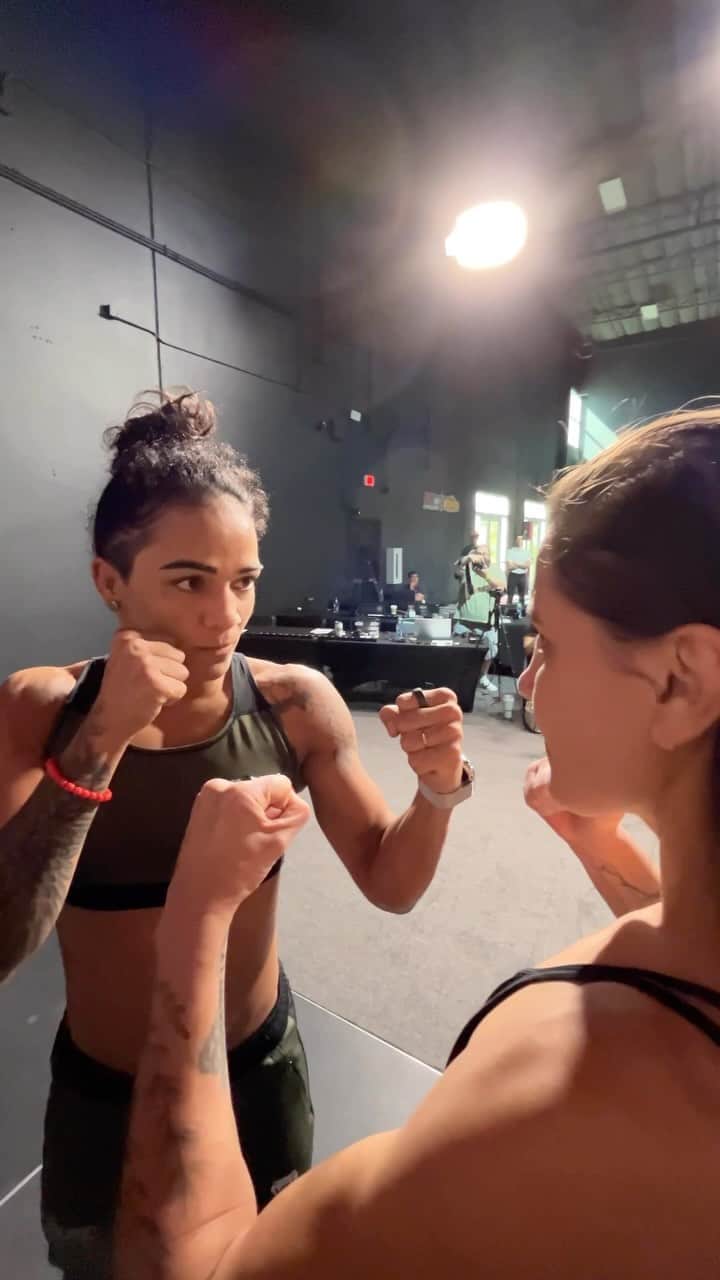 UFCのインスタグラム：「MAIA vs ARAUJO! #UFCVegas81 is LIVE TOMORROW on ESPN+!」