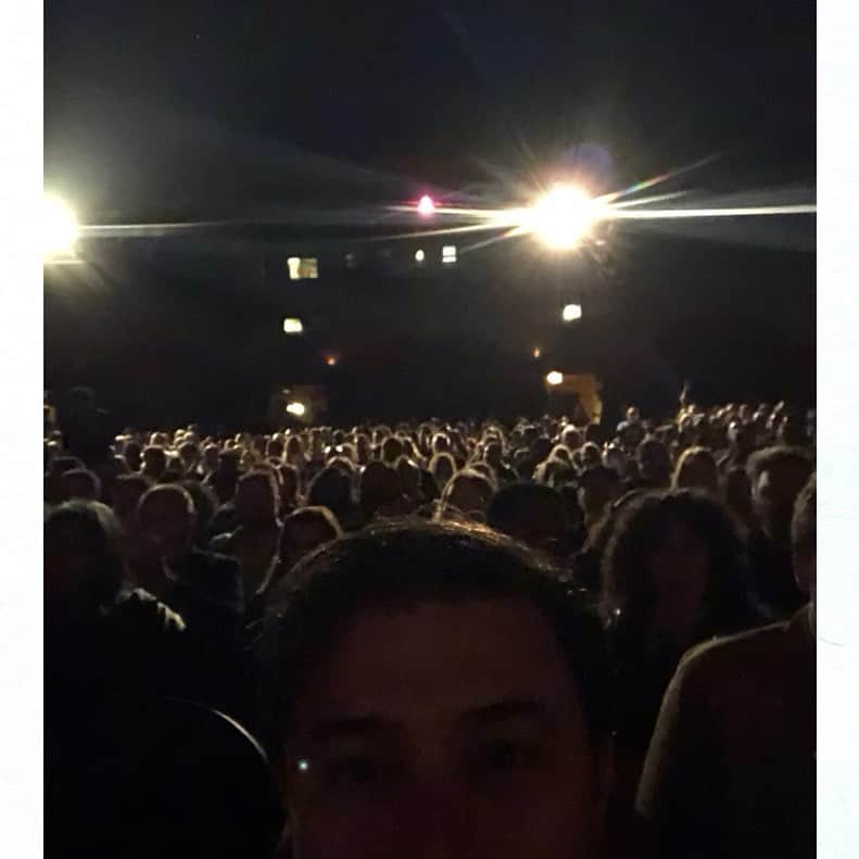 ヤニ・ゲルマンさんのインスタグラム写真 - (ヤニ・ゲルマンInstagram)「Departing Seniors Premiere at the historic Music Box Theatre for @chifilmfest was unreal. What an incredible crowd - thank you so much for supporting our little but big hearted film. We love you Chicago  #departingseniorsmovie  #darkyskyfilms #chicago」10月14日 3時50分 - yanigellman