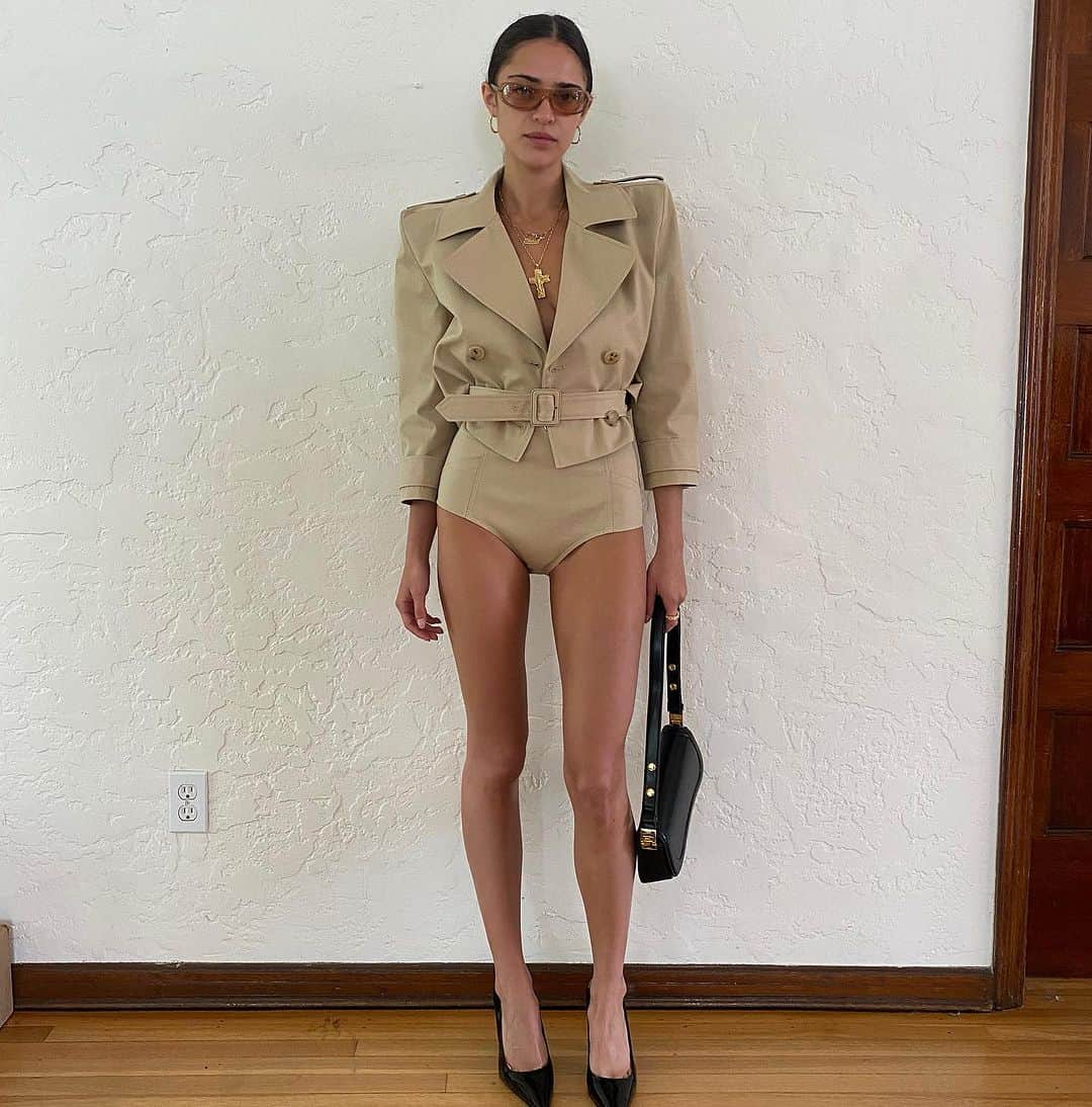 ルナ・ブライズ・ボイドのインスタグラム：「fitting」