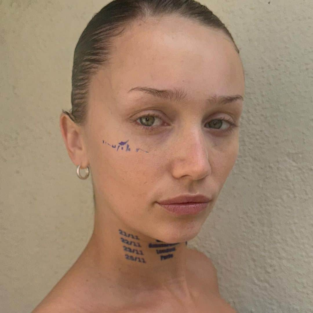 ケイリン・ルッソさんのインスタグラム写真 - (ケイリン・ルッソInstagram)「get it tatted so i know it’s reeeeeaaaal 📍 Europe influx tickets November 21-25」10月14日 5時06分 - cailinrusso