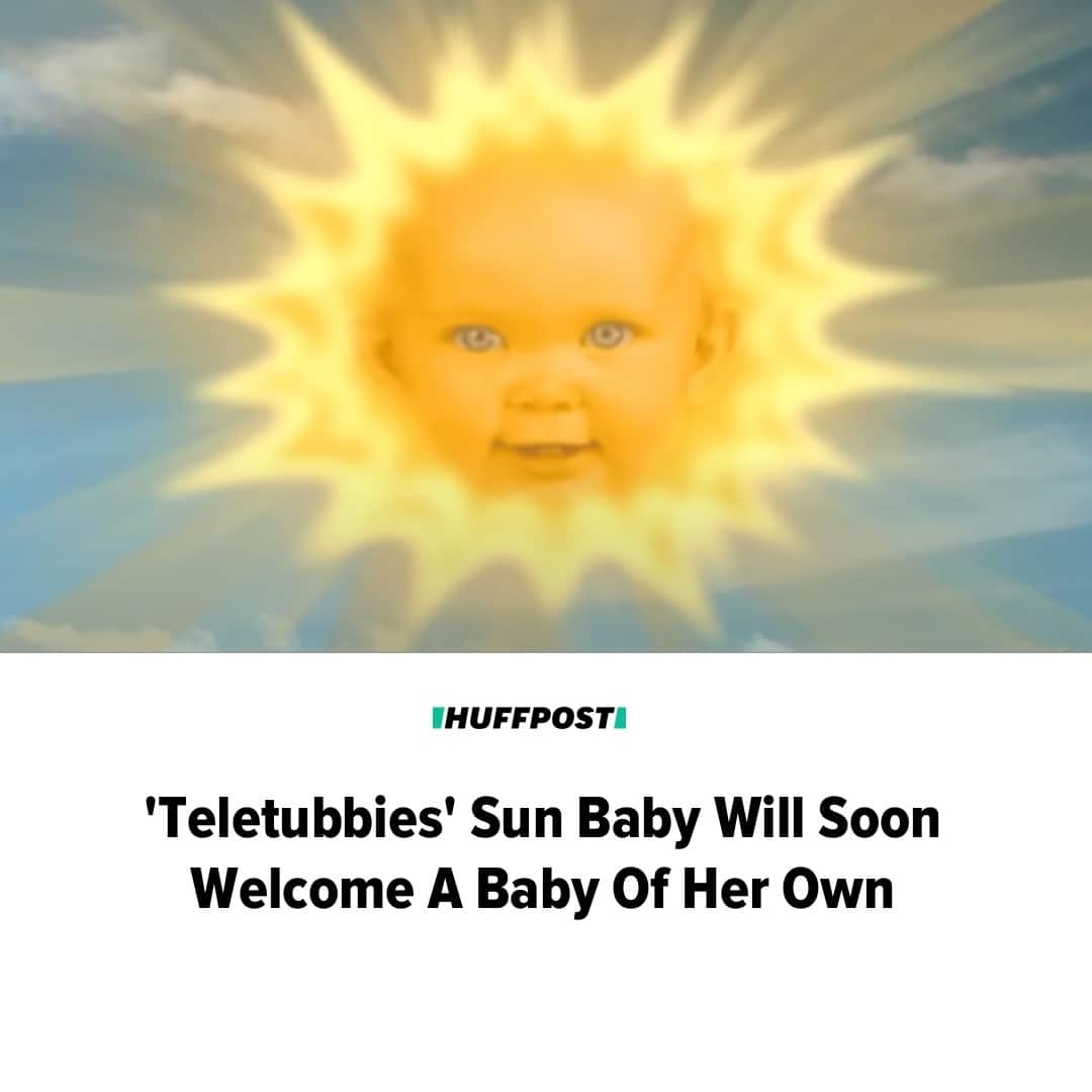 Huffington Postのインスタグラム：「In news that feels custom-designed to make a generation of television viewers suddenly conscious of their age, the “Teletubbies” Sun Baby is expecting her first child.⁠ ⁠ Jessica Smith ― whose face regularly appeared wreathed in sunshine on the beloved children’s series, which ran from 1997 to 2001 ― confirmed her pregnancy Wednesday with a pair of ultrasound photos on Instagram.⁠ ⁠ “When two becomes three,” the British actor wrote in the caption, while tagging her partner, Ricky Latham. The couple are expected to welcome their daughter in January.⁠ ⁠ Not surprisingly, the news set off a wave of nostalgia among “Teletubbies” fans, many of whom congratulated Smith in the comments.⁠ ⁠ “The Teletubbies sun baby is having her own sun baby,” one person wrote.⁠ ⁠ “I strongly believe it’s time for a reboot, and your baby child should follow in your footsteps,” another said.⁠ ⁠ Smith, now 27, was just 9 months old when she was cast as the Sun Baby, who summoned the four titular characters at the beginning and end of each “Teletubbies” episode.⁠ ⁠ The role of the Sun Baby remained uncredited until 2014, when Smith was first identified in the media as the iconic character.⁠ ⁠ Read more at our link in bio. // 🖊️ @curtismwong // 📷 YouTube/Teletubbies」