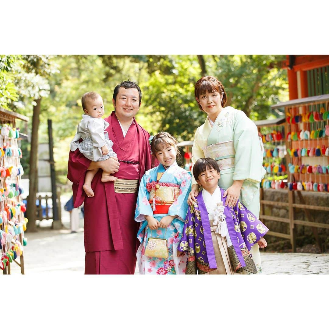 KOBOのインスタグラム：「大宮氷川神社で七五三⛩  おめでとうございました📸  #大宮氷川神社 #武蔵一宮氷川神社  #七五三 #七五三撮影  #七五三出張撮影」