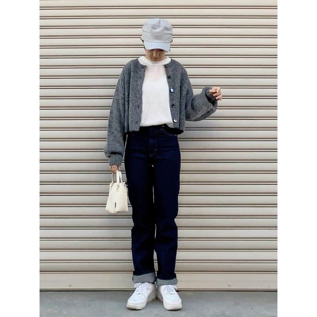 rainbowkwok2さんのインスタグラム写真 - (rainbowkwok2Instagram)「. style 1 cap @nakota_official  pants @vicente__official jacket @louere.official   style 2 cap @nakota_official  pants @vicente__official  cardigan @tiptop_pocket_official  bag @uspoloassn_jp . . . #code #outfit #ootd . . . 詳しくは#wear で見てね♥︎ wear account → sizu0618 . . . #pr#コーディネート#Locari#着回し#着回しコーデ #着回しアイテム#トレンドコーデ#大人カジュアル#カジュアルコーデ#コーデ#zozotown#秋冬コーデ#秋コーデ#2023fw#冬コーデ#tipコーデ#tiptop_pocket#louere#nakota#ナコタ#ワークキャップ#帽子#usポロ@the_platinum_select @nakota_jp」10月14日 6時19分 - sizu_oksam