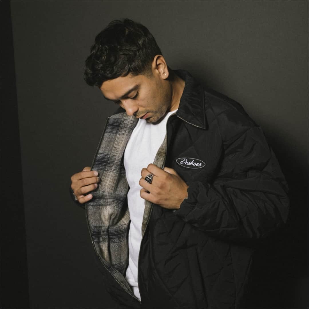 DCシューズのインスタグラム：「@thomasdritsas in this season's Hat Trick Reversible Bomber Jacket   Check the Fall Men's Apparel Collection now at the link in bio.」