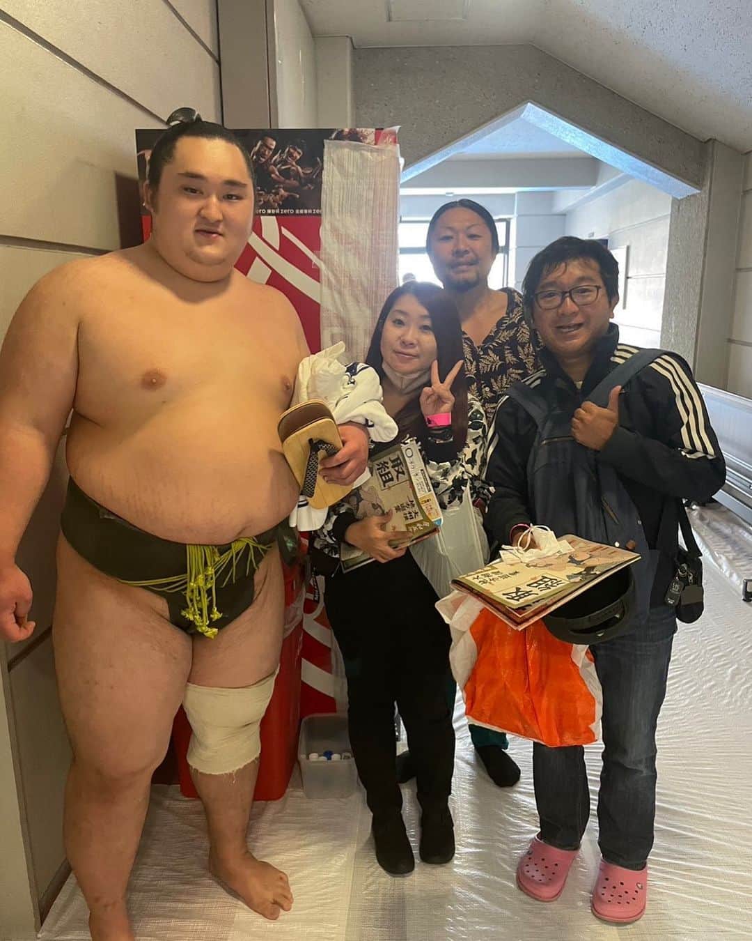 小石田純一さんのインスタグラム写真 - (小石田純一Instagram)「秩父でお相撲の地方巡業を観ました。  #相撲 #秩父巡業  #颯雅 さん #お相撲さん  #相撲取り #力士  #永瀬まっぷ さん #役者 #お笑いテンプテーション #お笑い芸人 #小石田純一  #ものまね芸人  #秩父市文化体育センター」10月14日 7時36分 - koishida.trendy