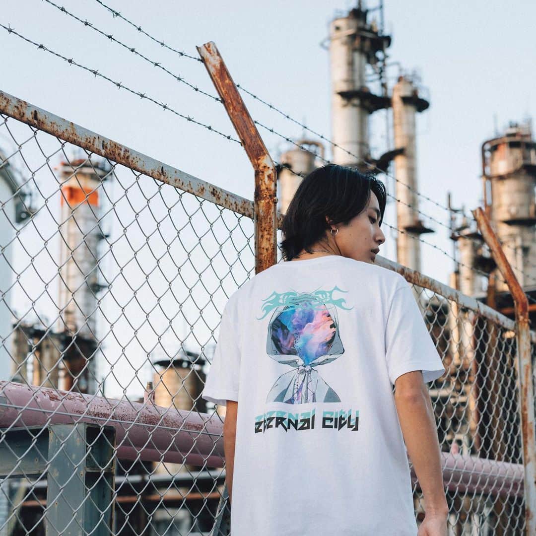 amazarashiさんのインスタグラム写真 - (amazarashiInstagram)「#amazarashi Live Tour 2023「永遠市」 New Goods 11月より各会場にて販売  https://store.plusmember.jp/amazarashi/   amazarashi 永遠市 T-shirt Type B  #永遠市」10月14日 17時14分 - amazarashi_official
