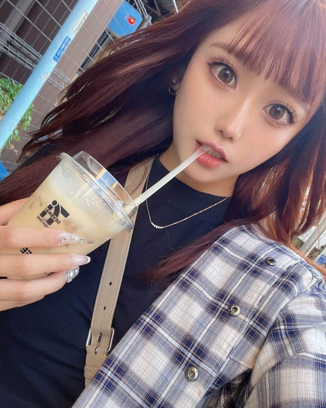 福田琴美のインスタグラム：「口に入れるやつ大体噛みます。  . . . . . . .  . . . . . . .  . . . . . . . . . . . . . . . .  . .  .  . .  #女優 #グラドル自画撮り部 #撮影 #サロモ  #撮影モデル #水着女子 #えちえち #ビジョフォ  #girl #インスタグラビア #美女図鑑 #ビジョビ  #sexy  #水着ギャル #撮影会 #水着 #温泉  #役者 #イメージdvd #10秒グラビア  #イメージビデオ #オーディション  #イメチェン #ボブ #ピンクベージュ  #髪質改善 #トリートメント #サルート女子」