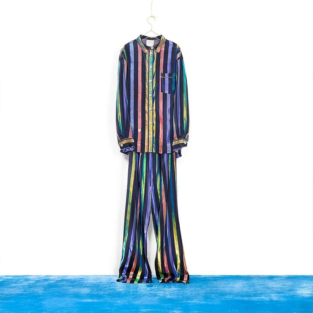 フォルテフォルテのインスタグラム：「“kaleidos stripes”: the iconic forte_forte habotai pajamas takes on a new light, vibrant iridescent stripes colour oversized silhouettes with a masculine allure. bright, contrasting hues mingle with delicate transparencies, evoking endless starry skies... #forte_forte #aw23 #pfw #musa #autunno #gracefulness #dreams #nymph #contemporary #handmade #freedom #energy #nature #poetic #feminine #fluid #passion #madeinitaly」